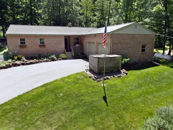 1580 Girl Scout Rd, DENVER, PA 17517