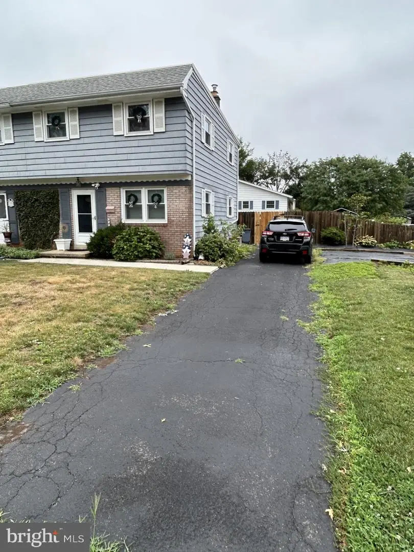 501 General Sutter Ave, Lititz, PA 17543 - #1