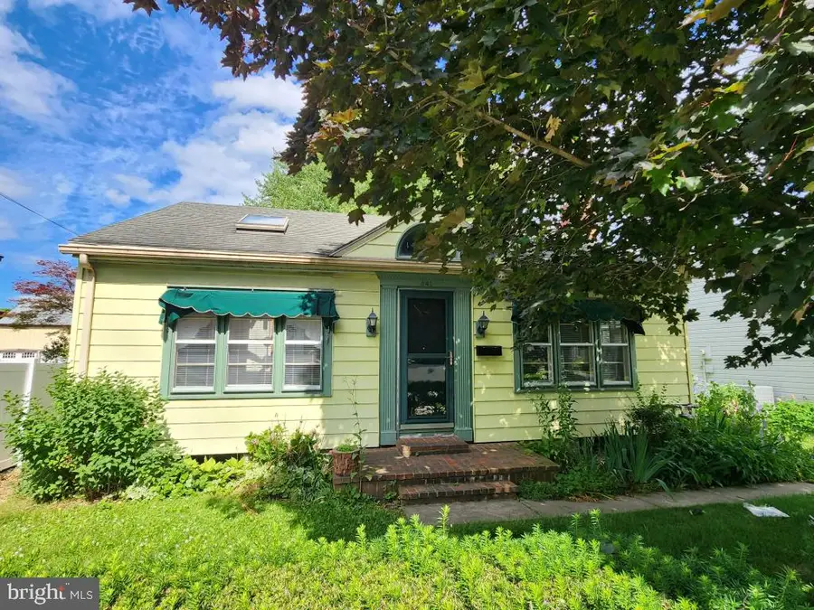 341 N Broad St, Lititz, PA 17543 - #2