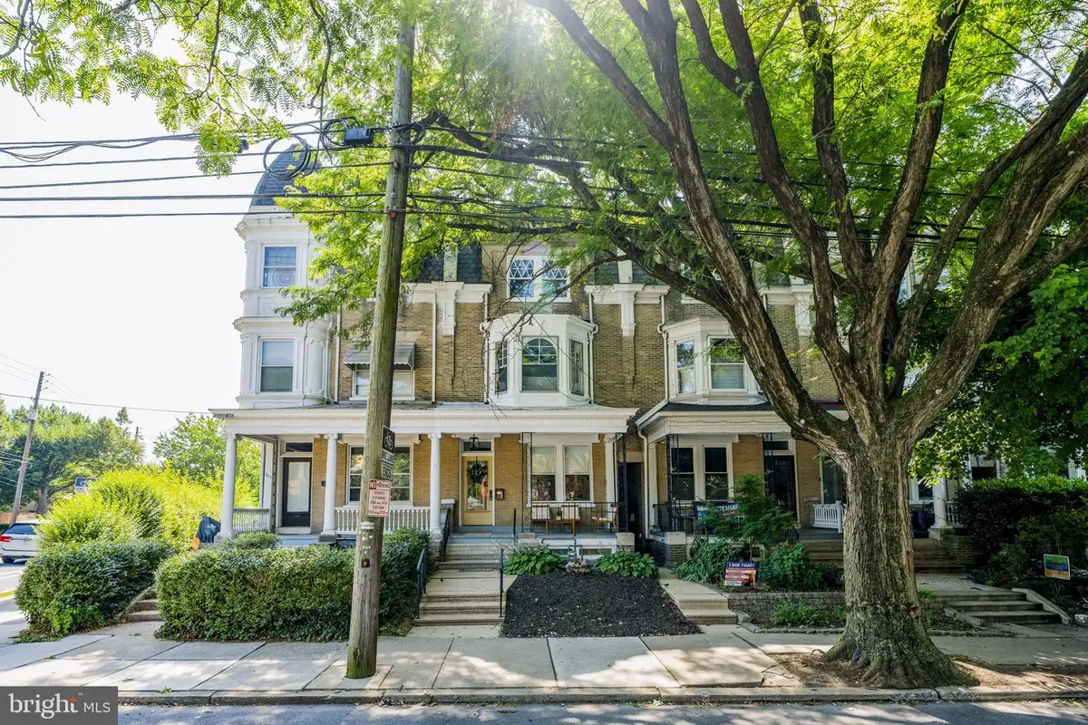 363 College Ave, Lancaster, PA 17603 - #1