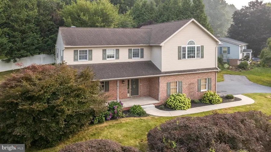 1328 Edgewood Dr, East Earl, PA 17519 - #2