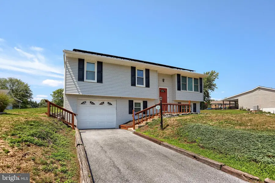 237 Buttonwood Dr, Elizabethtown, PA 17022 - #2
