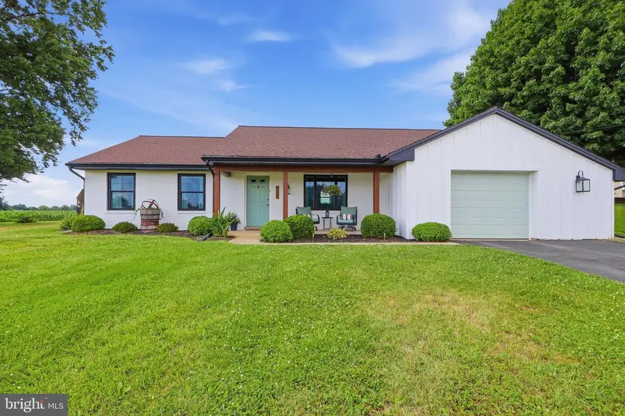 1739 Pioneer Rd, Lancaster, PA 17602 - #2