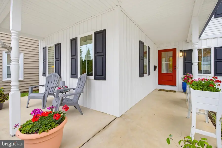 20 Willow St, Lititz, PA 17543 - #2