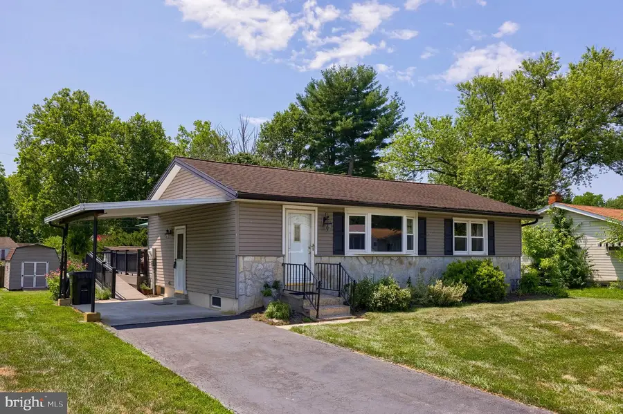 2742 Chapel Rd, Lancaster, PA 17603 - #2
