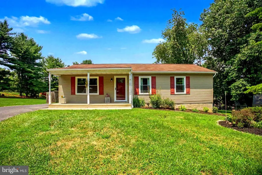 1491 Rock Circle Dr, Columbia, PA 17512 - #2