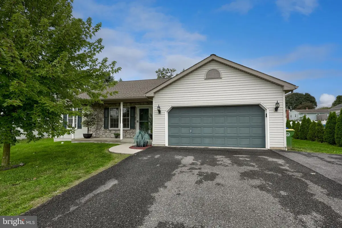 1609 Eshelman Mill Rd, Willow Street, PA 17584 - #1