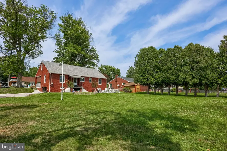 1700 Manor St, Columbia, PA 17512 - #2