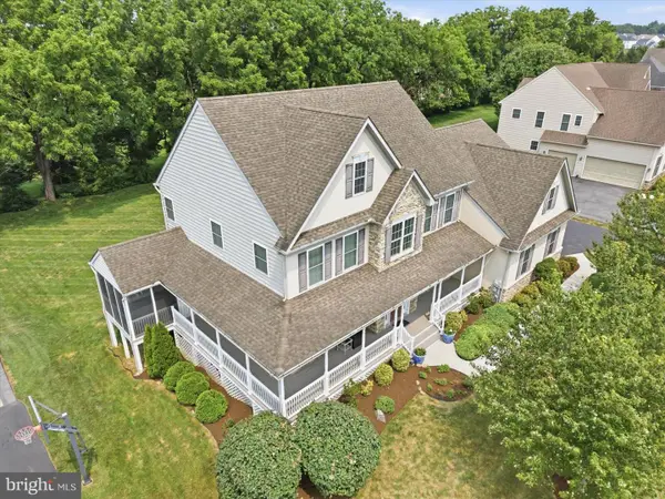 379 Ecker Dr, LITITZ, PA 17543