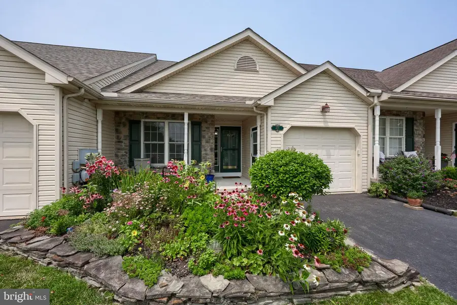 423 Thrush Dr, Manheim, PA 17545 - #2