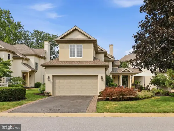 789 Woodfield Dr, LITITZ, PA 17543