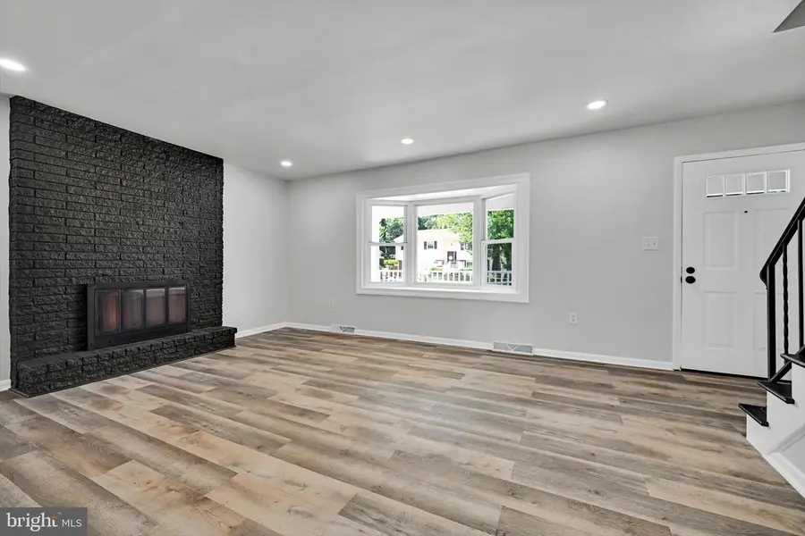 143 S Oak St, Lititz, PA 17543 - #3