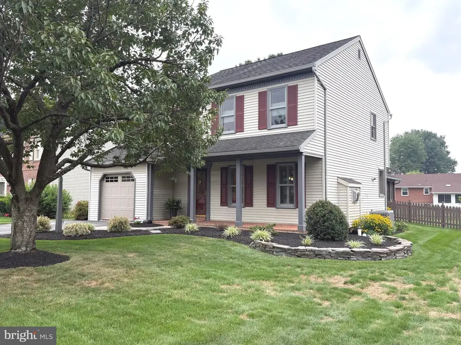 604 Mulberry St, Elizabethtown, PA 17022 - #2