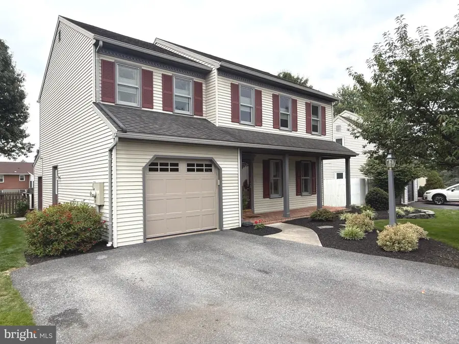604 Mulberry St, Elizabethtown, PA 17022 - #3