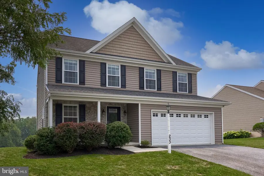 233 Loghes Dr, Manheim, PA 17545 - #2
