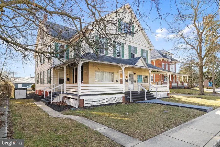 286 E Main St, Landisville, PA 17538 - #2