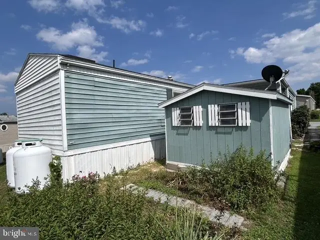 21 S Green Acres Cir, Akron, PA 17501 - #2