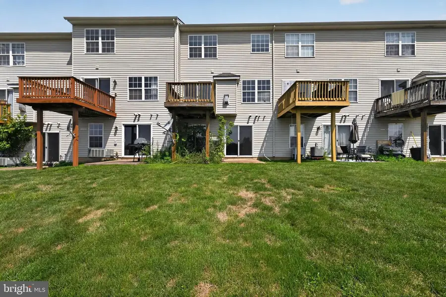 145 Knollwood Rd, Millersville, PA 17551 - #2