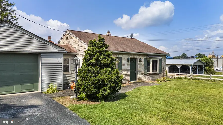 408 Elwyn Ter, Manheim, PA 17545 - #3