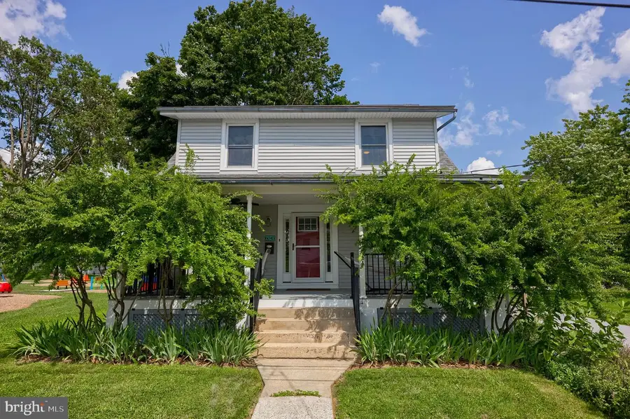 6045 Pine St, East Petersburg, PA 17520 - #2