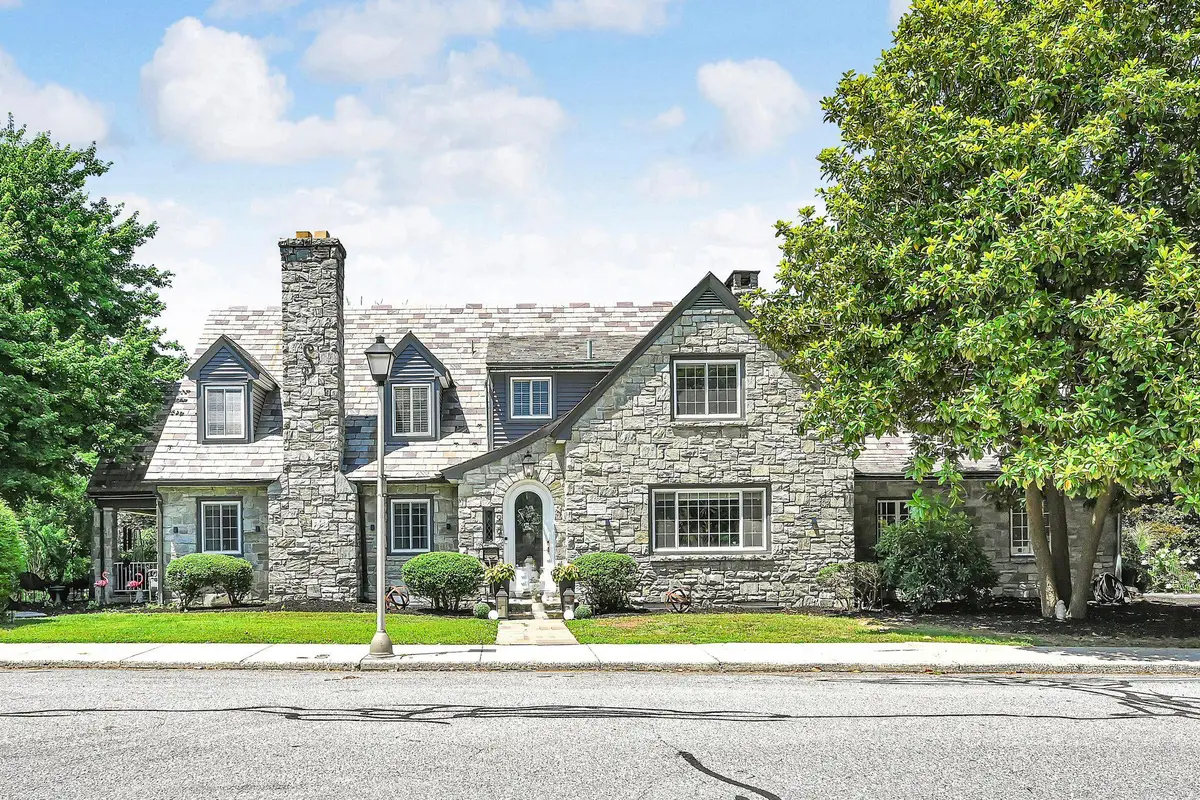 98 Highland Ave, Ephrata, PA 17522 - #1