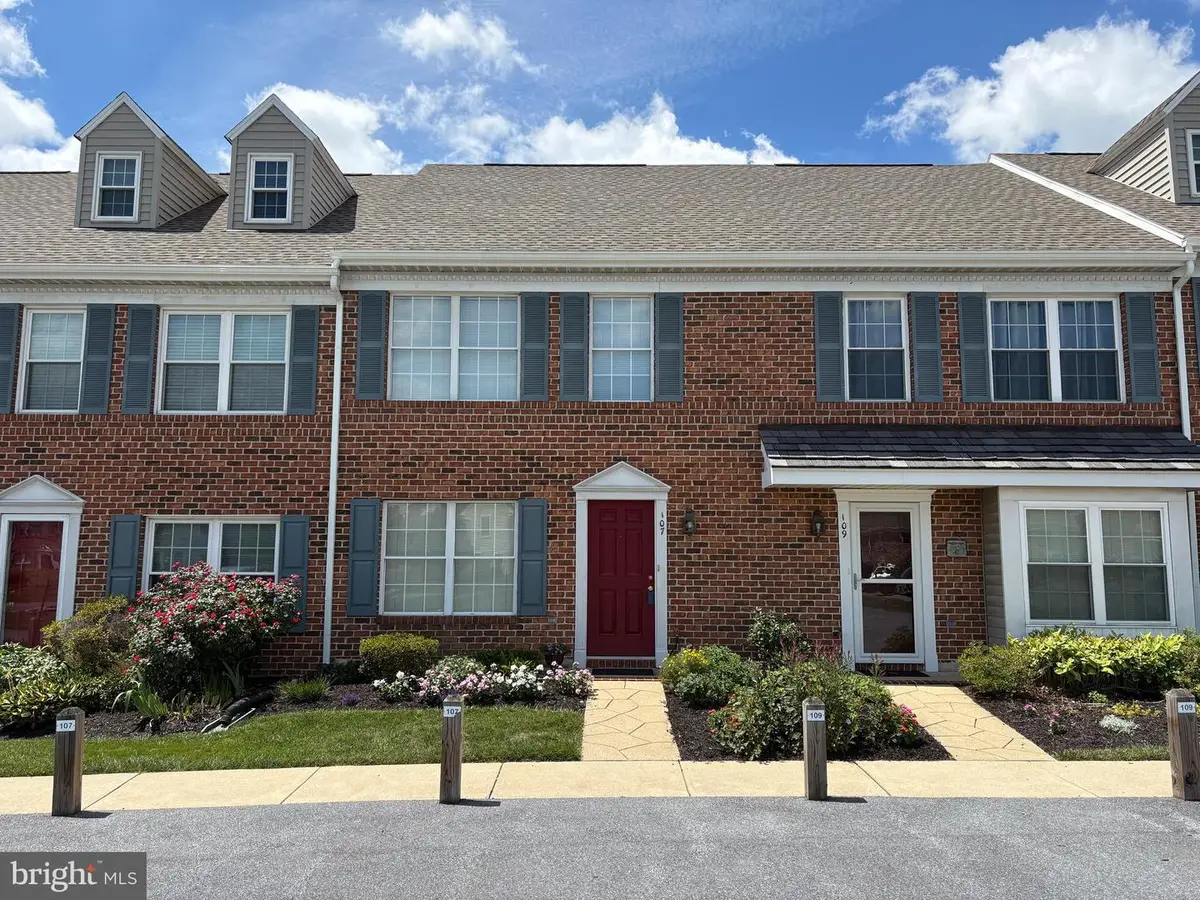 107 Delancy Pl, Lancaster, PA 17601 - #1