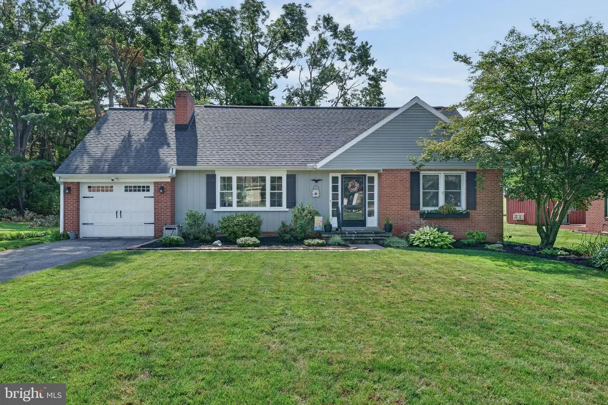 1426 Hollywood Dr, Lancaster, PA 17601 - #1