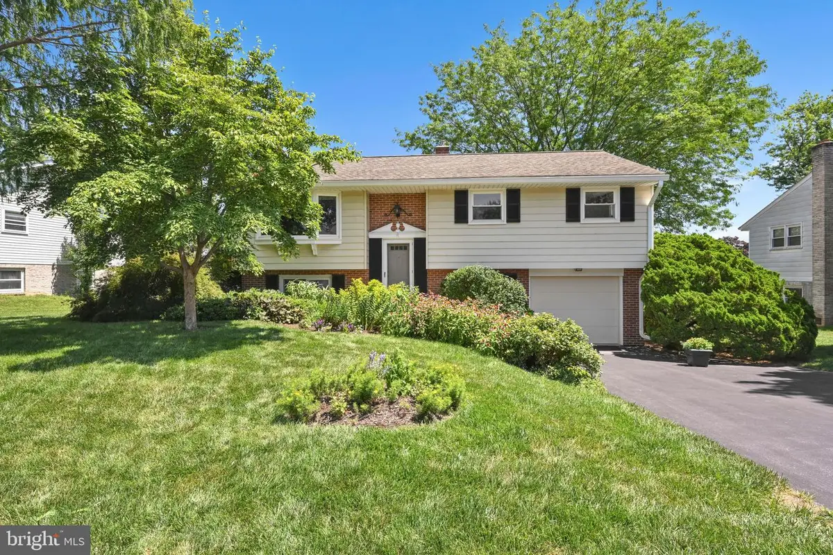 2157 Coventry Rd, Lancaster, PA 17601 - #1