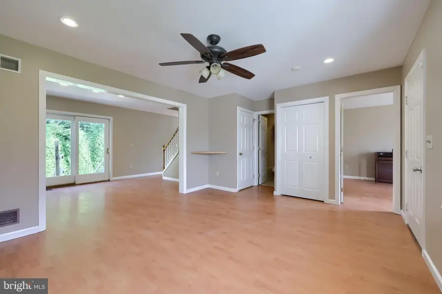 28 Elizabeth St, Washington Boro, PA 17582 - #2