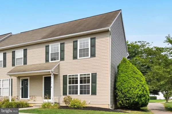 2966 Aster Ln, LITITZ, PA 17543