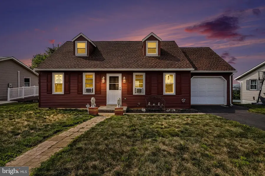 355 Vista Dr, Ephrata, PA 17522 - #2