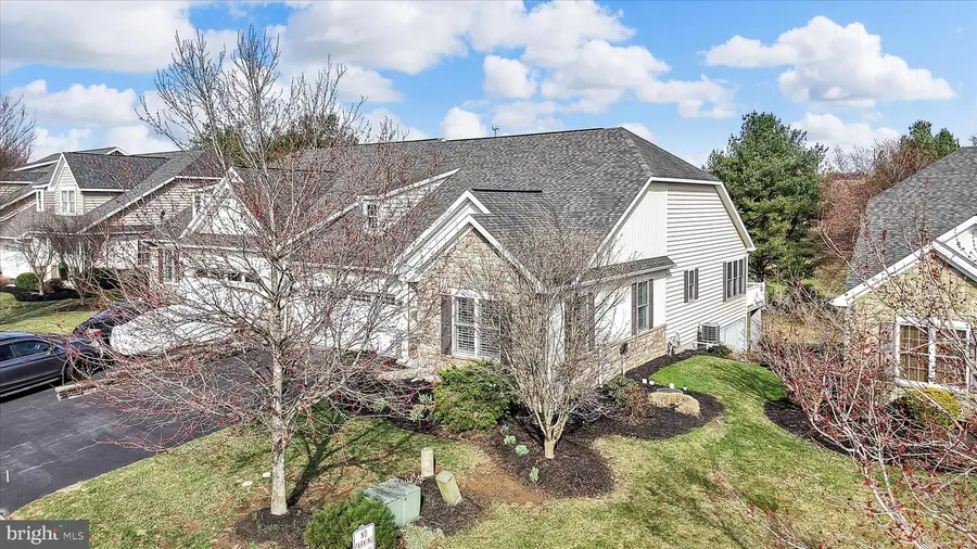 112 Sawgrass Dr, Millersville, PA 17551 - #3
