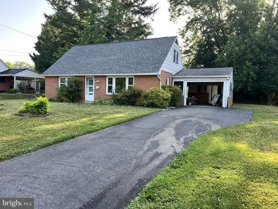 6301 Carpenter St, East Petersburg, PA 17520 - #2