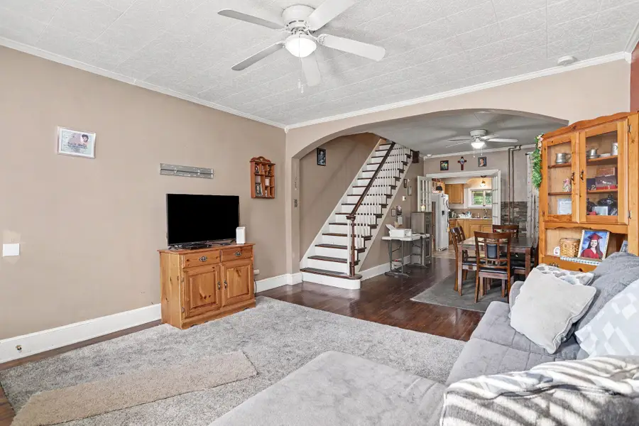 28 N 6th St, Columbia, PA 17512 - #3