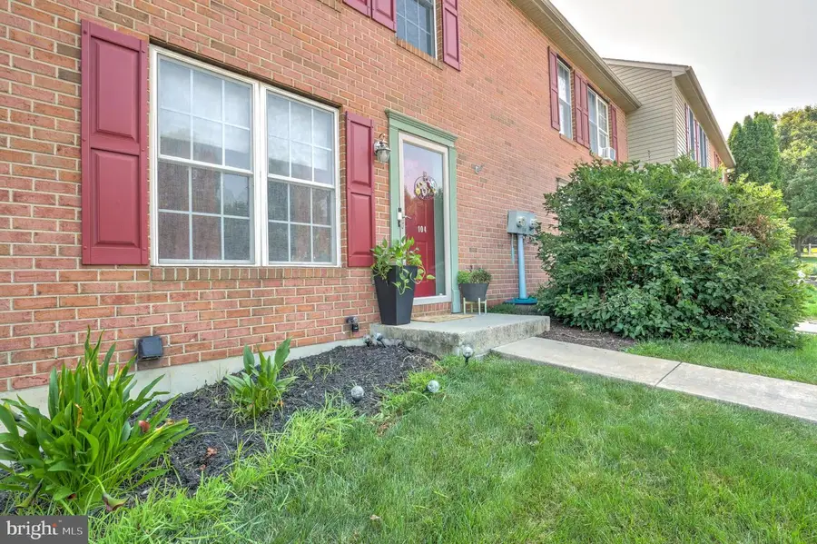 104 Battens Cir, Leola, PA 17540 - #3