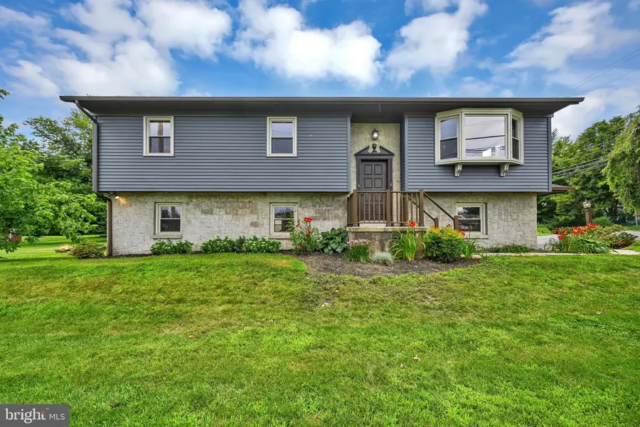 122 Old Mill Rd, Ephrata, PA 17522 - #2