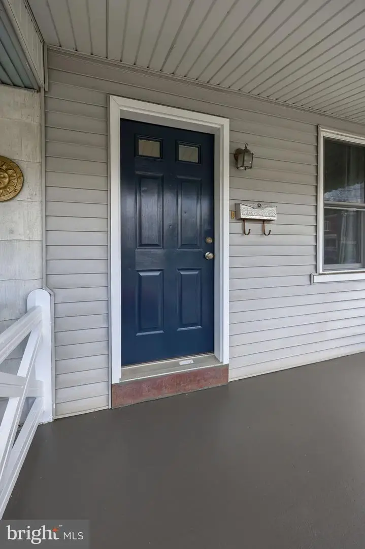 910 Grofftown Rd, Lancaster, PA 17602 - #2