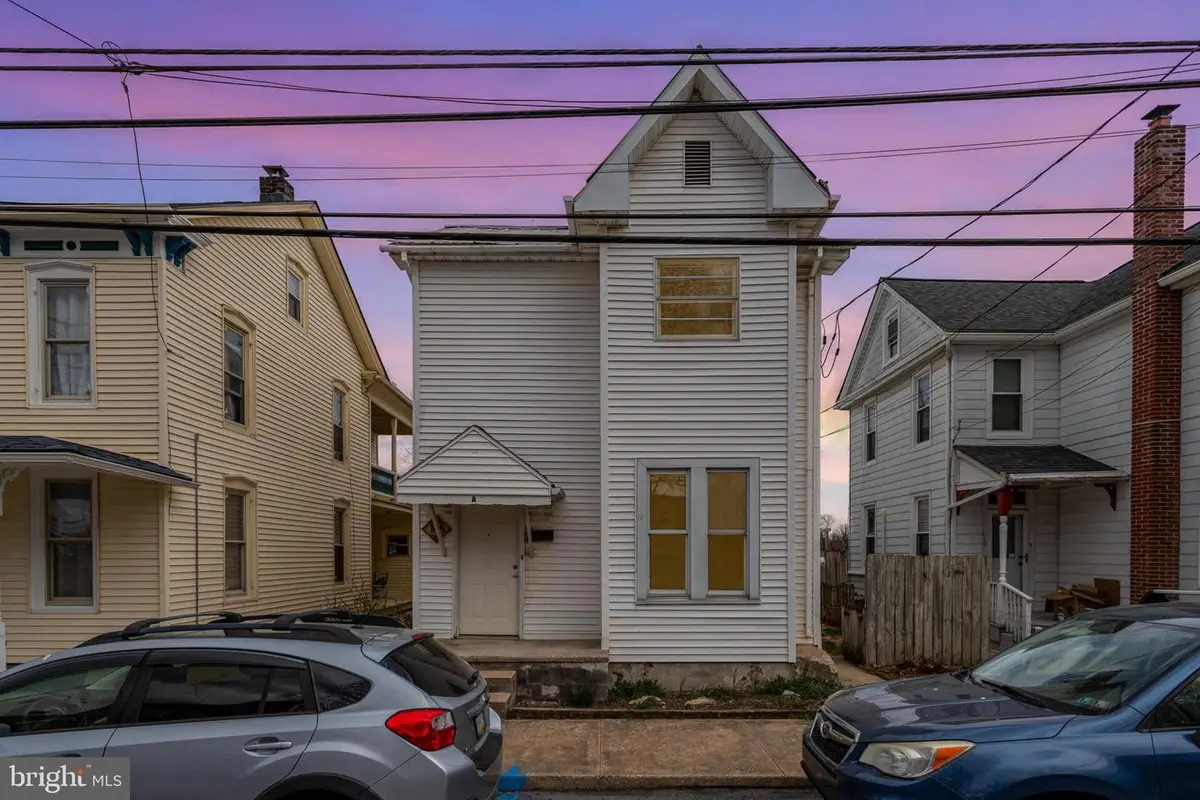 108 S River St, Maytown, PA 17550 - #1