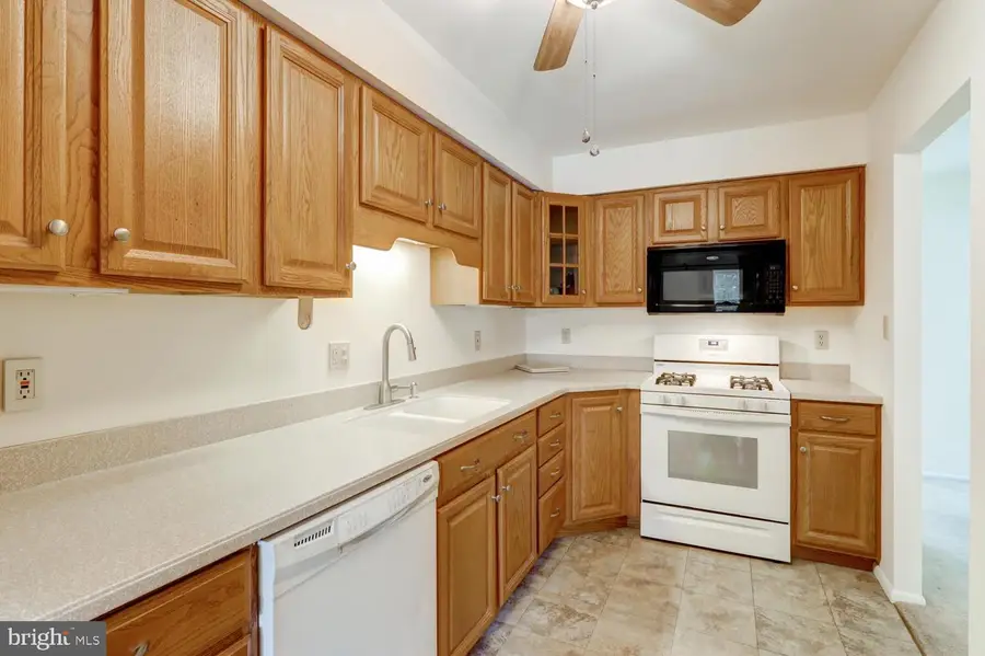 86 Valleybrook Dr, Lancaster, PA 17601 - #3