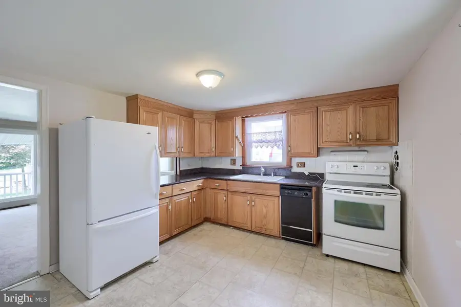 229 N Maple St, Elizabethtown, PA 17022 - #2