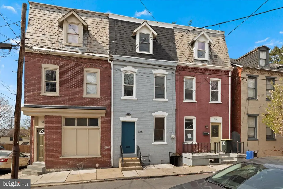 236 Howard Ave, Lancaster, PA 17602 - #1