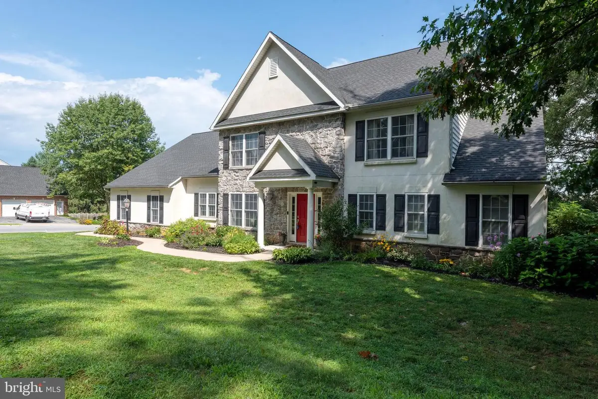 501 Bald Eagle Ct, Lancaster, PA 17601 - #1