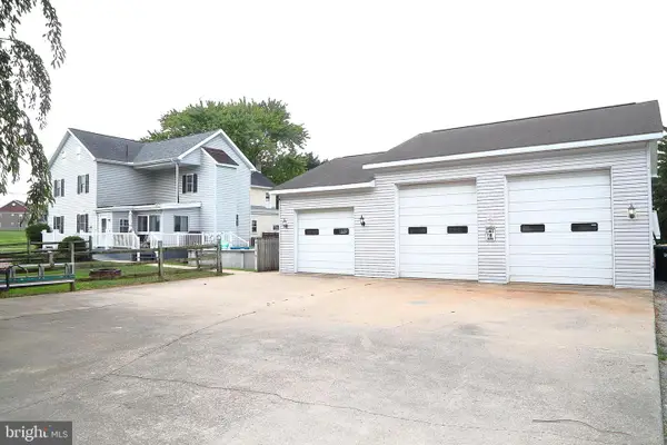 62 Stevens Rd, STEVENS, PA 17578