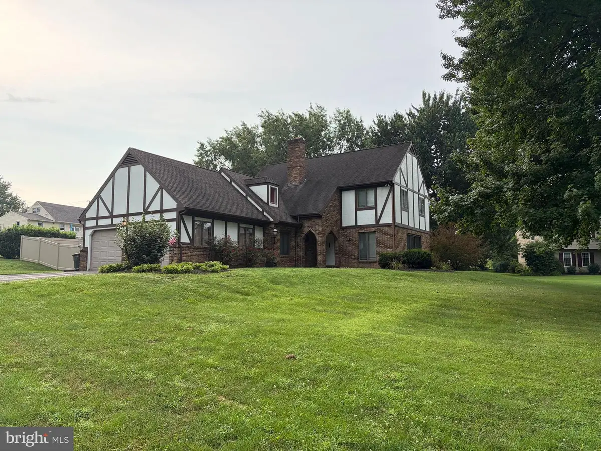 60 Country Ct, Landisville, PA 17538 - #1