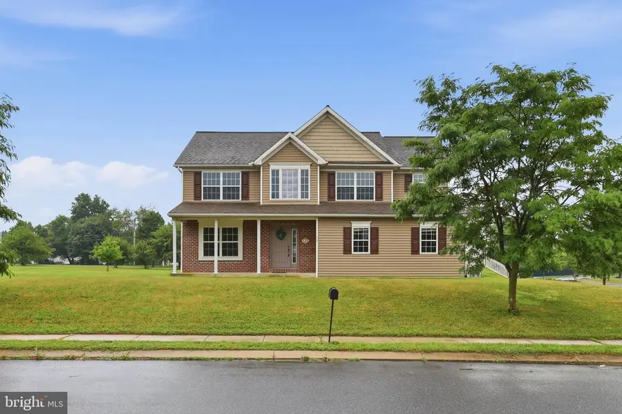 125 Woodmeadow Dr, Denver, PA 17517 - #2