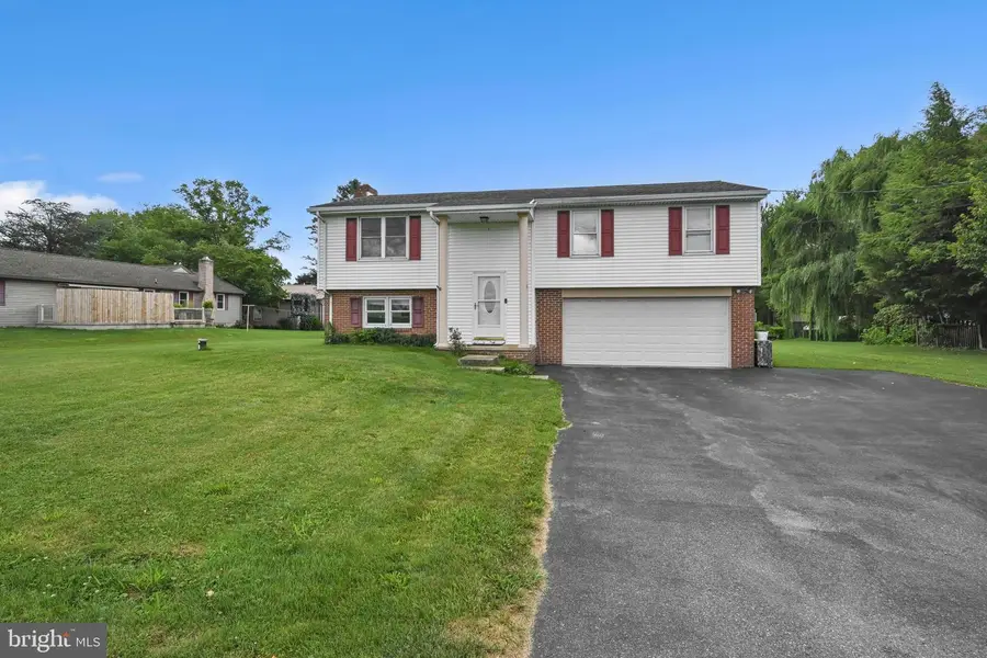 729 Lititz Rd, Manheim, PA 17545 - #2