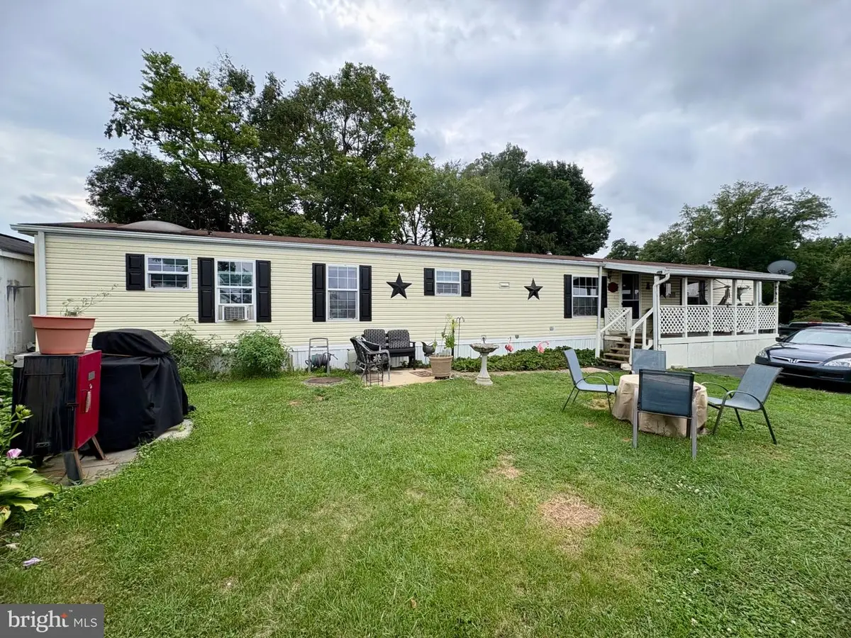 20 Circle Dr, Columbia, PA 17512 - #1
