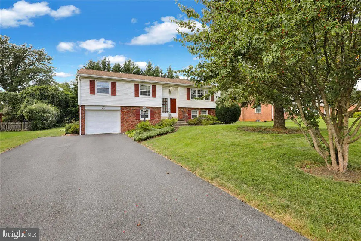 1609 Santa Barbara Dr, Lancaster, PA 17601 - #1