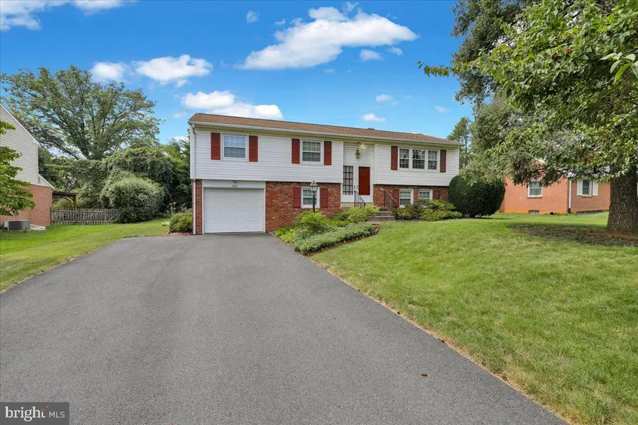 1609 Santa Barbara Dr, Lancaster, PA 17601 - #2