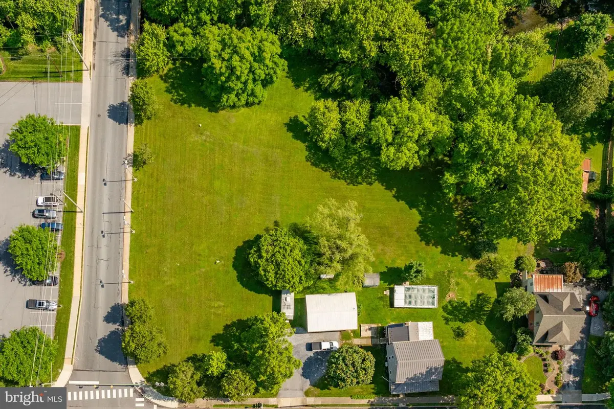 601 E Main St, Lititz, PA 17543 - #1